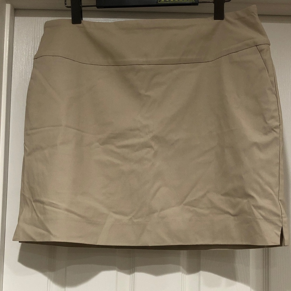 Women’s Beige Up! Skort